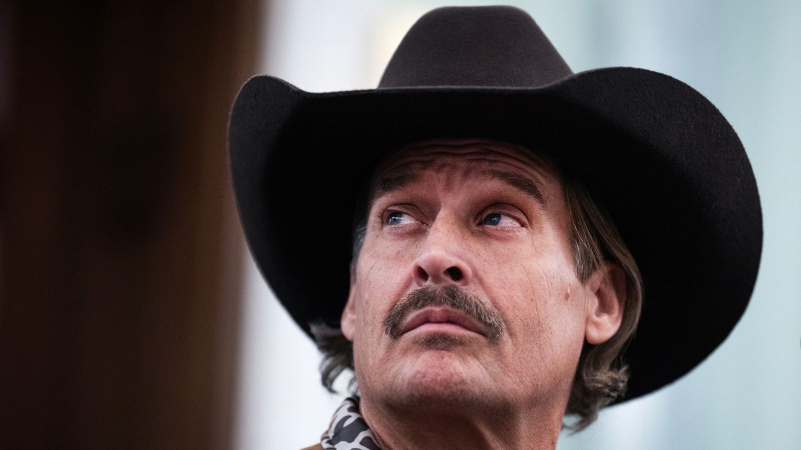 Army suspends helicopter crews that flew near Kid Rock’s home