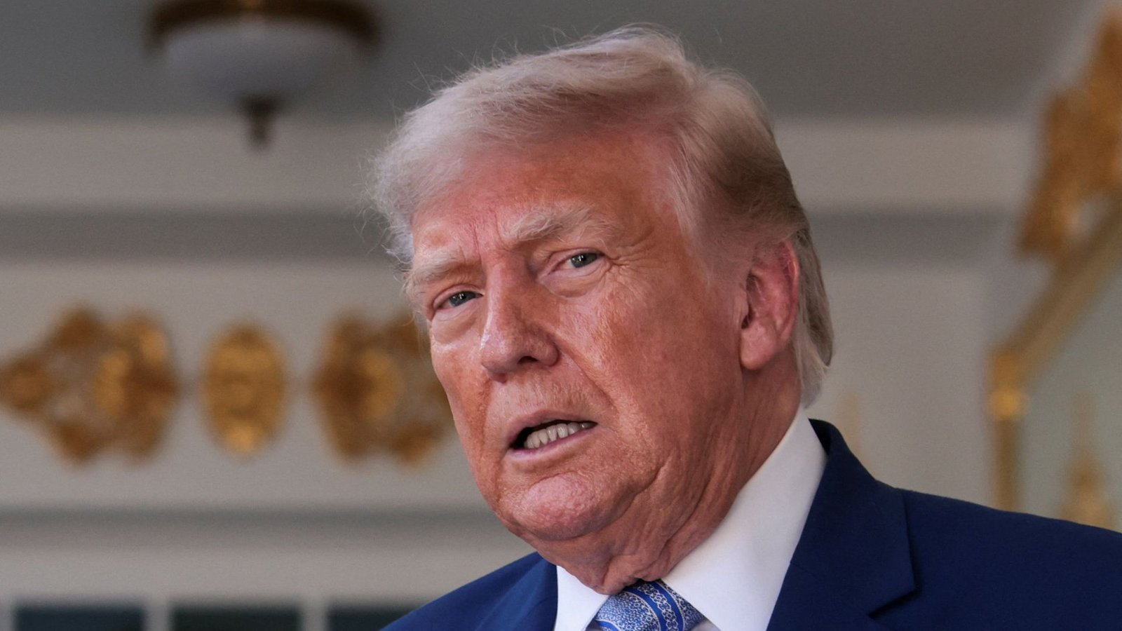 US imposes new tariffs on 60 countries